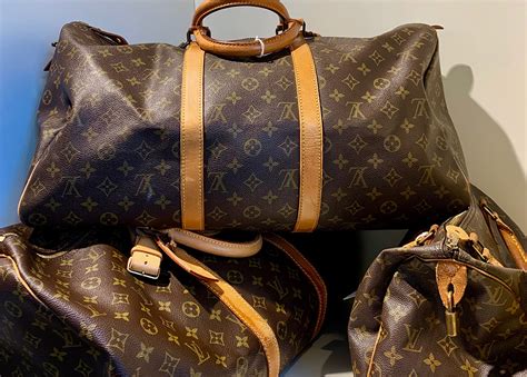 where can i find cheap but authentic louis vuitton|which stores sell Louis Vuitton.